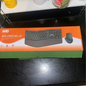 -ERGO-WL-22 Black Wireless Ergonomic Keyboard and Mouse Combo